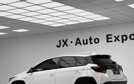 Toyota Yaris XP150 рестайлинг, 2022 год, 940 000 рублей, 12 фотография