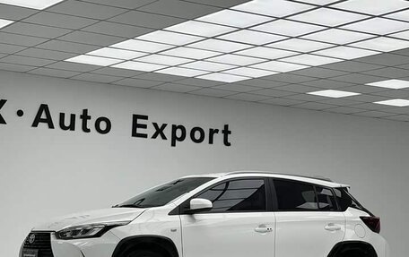 Toyota Yaris XP150 рестайлинг, 2022 год, 940 000 рублей, 10 фотография