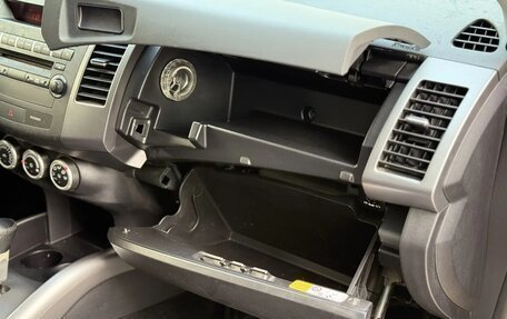 Mitsubishi Outlander III рестайлинг 3, 2008 год, 1 200 000 рублей, 14 фотография