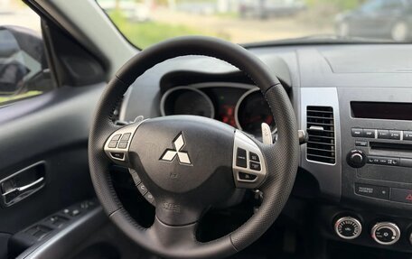 Mitsubishi Outlander III рестайлинг 3, 2008 год, 1 200 000 рублей, 17 фотография