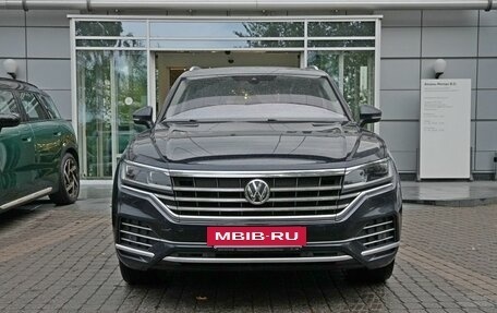 Volkswagen Touareg III, 2022 год, 4 300 000 рублей, 3 фотография