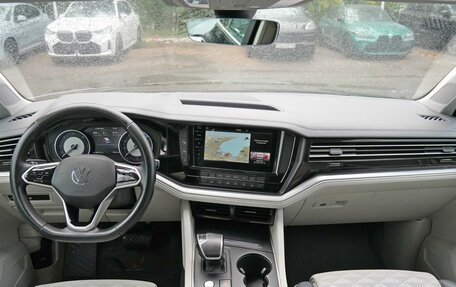 Volkswagen Touareg III, 2022 год, 4 300 000 рублей, 12 фотография