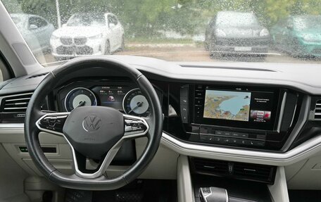 Volkswagen Touareg III, 2022 год, 4 300 000 рублей, 15 фотография