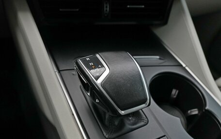 Volkswagen Touareg III, 2022 год, 4 300 000 рублей, 20 фотография