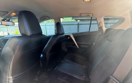 Toyota RAV4, 2017 год, 2 250 000 рублей, 7 фотография