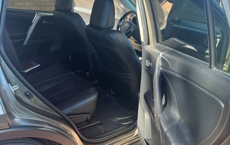 Toyota RAV4, 2017 год, 2 250 000 рублей, 13 фотография