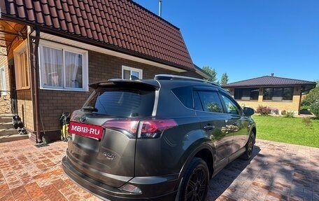 Toyota RAV4, 2017 год, 2 250 000 рублей, 5 фотография