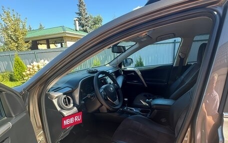 Toyota RAV4, 2017 год, 2 250 000 рублей, 6 фотография