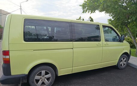 Volkswagen Caravelle T5, 2008 год, 1 200 000 рублей, 6 фотография