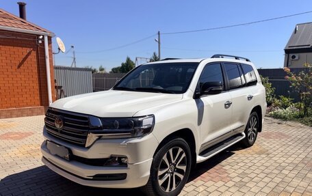 Toyota Land Cruiser 200, 2018 год, 7 475 500 рублей, 2 фотография