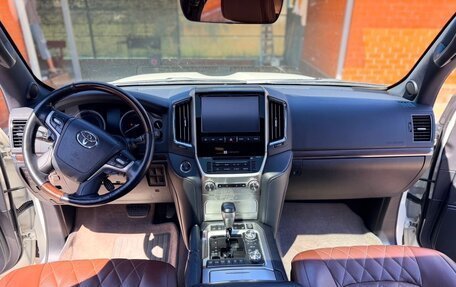 Toyota Land Cruiser 200, 2018 год, 7 475 500 рублей, 9 фотография