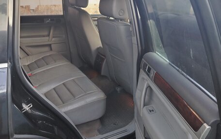 Volkswagen Touareg III, 2005 год, 760 000 рублей, 9 фотография