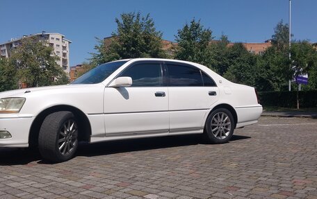 Toyota Crown Majesta, 2003 год, 1 500 000 рублей, 2 фотография