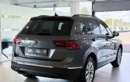 Volkswagen Tiguan II, 2021 год, 2 987 000 рублей, 6 фотография
