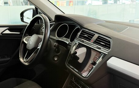 Volkswagen Tiguan II, 2021 год, 2 987 000 рублей, 9 фотография
