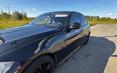 BMW 3 серия, 2010 год, 2 000 000 рублей, 23 фотография