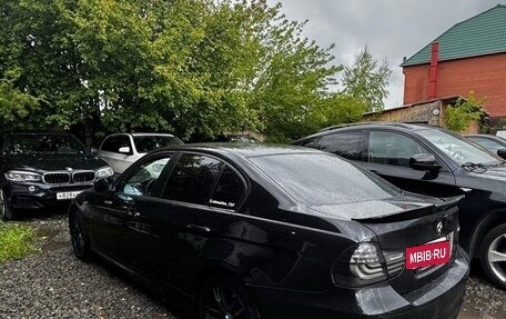 BMW 3 серия, 2010 год, 2 000 000 рублей, 32 фотография