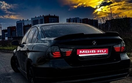 BMW 3 серия, 2010 год, 2 000 000 рублей, 39 фотография