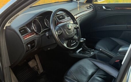 Skoda Superb III рестайлинг, 2012 год, 1 430 000 рублей, 18 фотография