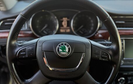 Skoda Superb III рестайлинг, 2012 год, 1 430 000 рублей, 22 фотография