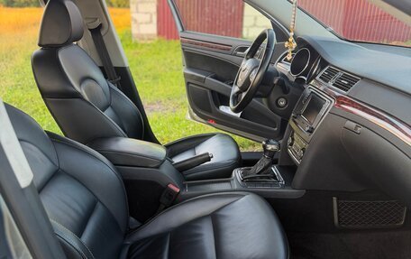 Skoda Superb III рестайлинг, 2012 год, 1 430 000 рублей, 26 фотография