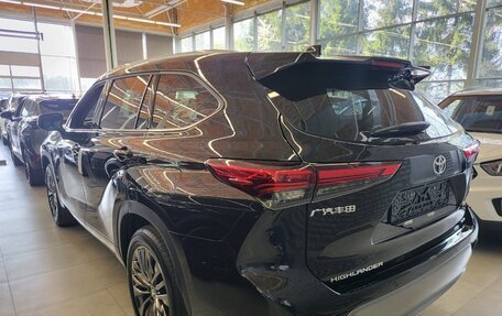 Toyota Highlander, 2026 год, 4 800 000 рублей, 4 фотография
