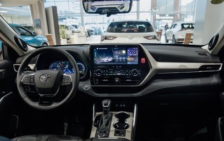 Toyota Highlander, 2026 год, 4 800 000 рублей, 7 фотография