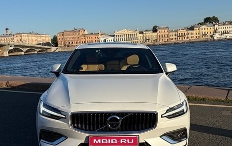 Volvo S60 III, 2021 год, 3 350 000 рублей, 1 фотография