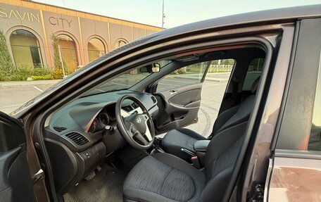 Hyundai Solaris II рестайлинг, 2016 год, 1 100 000 рублей, 5 фотография
