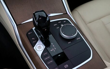 BMW 3 серия, 2019 год, 3 750 000 рублей, 16 фотография