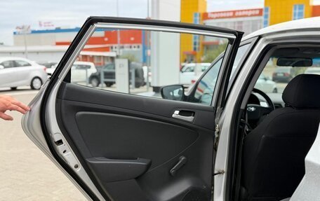Hyundai Solaris II рестайлинг, 2011 год, 720 000 рублей, 12 фотография