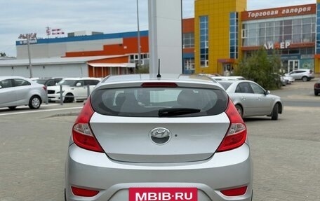 Hyundai Solaris II рестайлинг, 2011 год, 720 000 рублей, 6 фотография