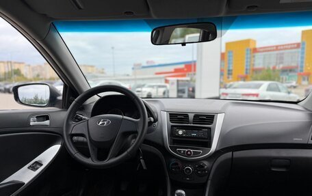 Hyundai Solaris II рестайлинг, 2011 год, 720 000 рублей, 23 фотография
