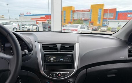 Hyundai Solaris II рестайлинг, 2011 год, 720 000 рублей, 20 фотография
