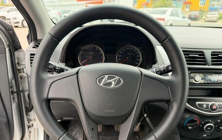 Hyundai Solaris II рестайлинг, 2011 год, 720 000 рублей, 18 фотография