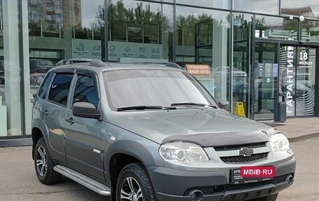 Chevrolet Niva I рестайлинг, 2016 год, 635 000 рублей, 3 фотография