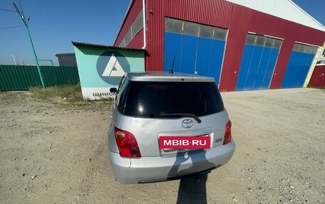 Toyota Ist II, 2005 год, 450 000 рублей, 2 фотография