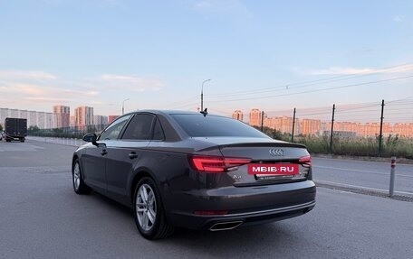 Audi A4, 2018 год, 2 200 000 рублей, 6 фотография