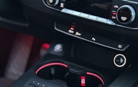 Audi A4, 2018 год, 2 200 000 рублей, 16 фотография