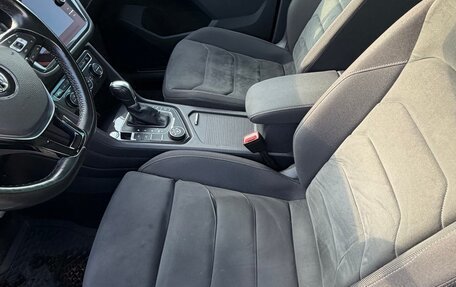 Volkswagen Tiguan II, 2019 год, 2 700 000 рублей, 6 фотография