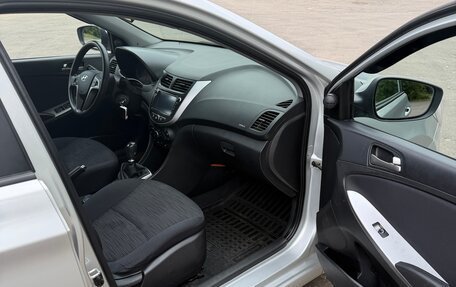Hyundai Solaris II рестайлинг, 2016 год, 940 000 рублей, 10 фотография