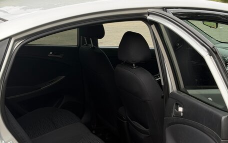 Hyundai Solaris II рестайлинг, 2016 год, 940 000 рублей, 11 фотография
