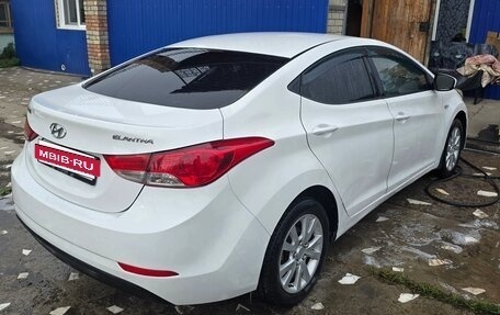 Hyundai Elantra V, 2013 год, 550 000 рублей, 8 фотография