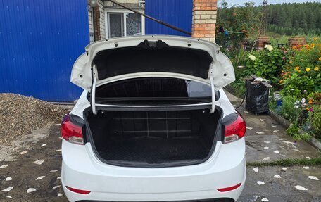 Hyundai Elantra V, 2013 год, 550 000 рублей, 21 фотография