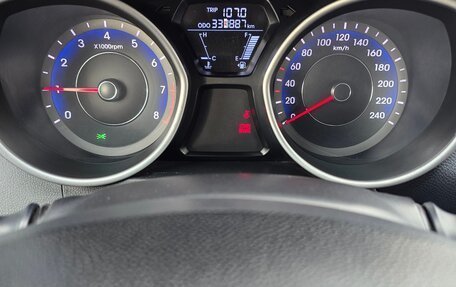 Hyundai Elantra V, 2013 год, 550 000 рублей, 29 фотография