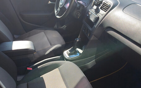 Volkswagen Polo VI (EU Market), 2011 год, 550 000 рублей, 4 фотография