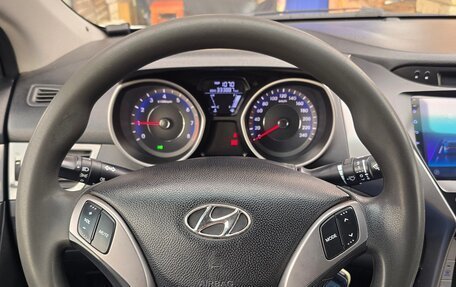 Hyundai Elantra V, 2013 год, 550 000 рублей, 28 фотография