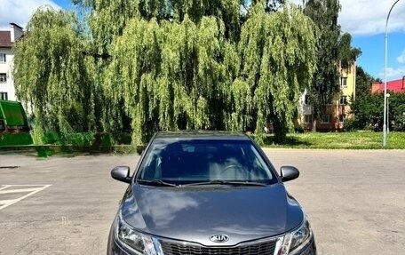 KIA Rio III рестайлинг, 2014 год, 990 000 рублей, 2 фотография