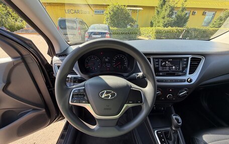 Hyundai Solaris II рестайлинг, 2021 год, 2 050 000 рублей, 5 фотография