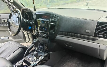 Mitsubishi Pajero IV, 2019 год, 4 650 000 рублей, 6 фотография